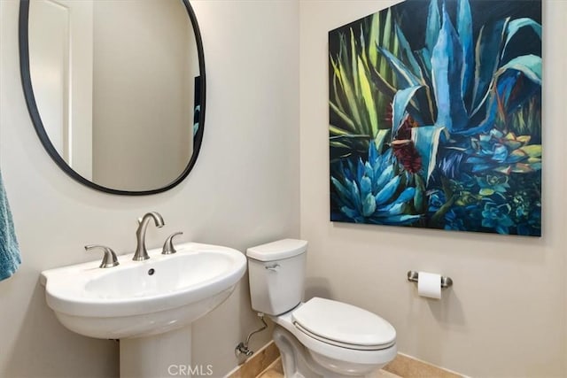 2865 Rock Wren Ln, Avila Beach, CA 93424 - bathroom featuring toilet and baseboards