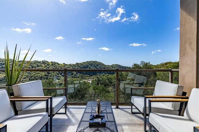 2865 Rock Wren Ln, Avila Beach, CA 93424 - balcony with an outdoor hangout area