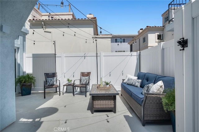 620 S Catalina Ave Unit C, Redondo Beach, CA 90277 - view of patio / terrace featuring an outdoor hangout area and a fenced backyard