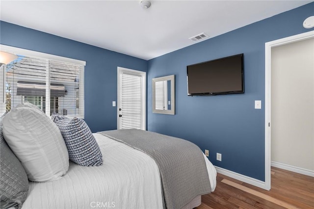 620 S Catalina Ave Unit C, Redondo Beach, CA 90277 - bedroom with baseboards and wood finished floors