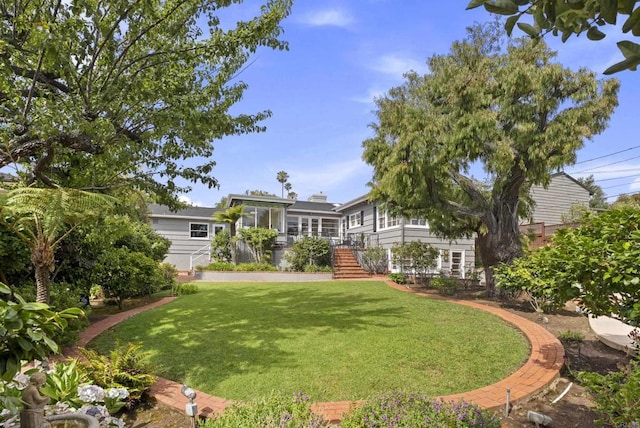 1451 Savoy Cir, San Diego, CA 92107 - view of green lawn with stairway