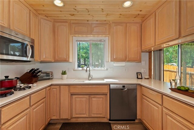 467 Woodside Dr, Big Bear City, CA 92314 - photo 12