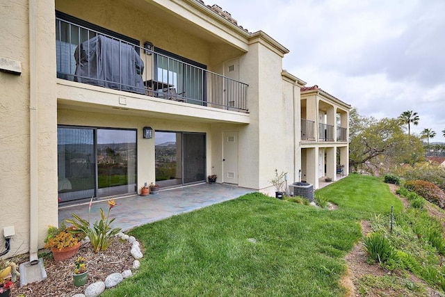 3116 Vista Bonita, Carlsbad, CA 92009 - view of building exterior featuring central AC unit
