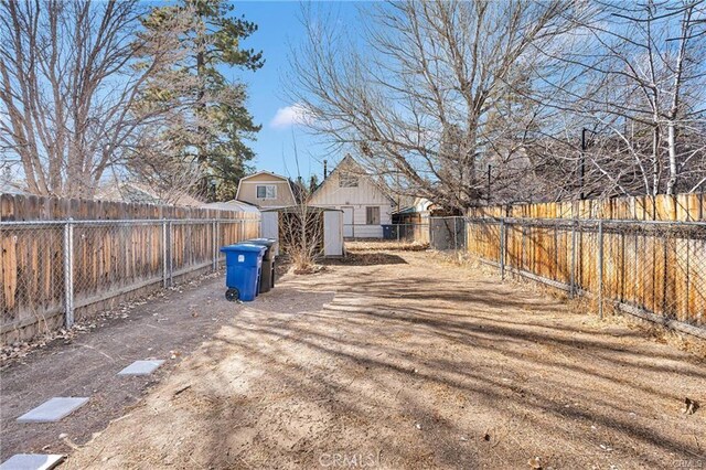 1029 Sequoia Dr, Big Bear City, CA 92314 - photo 24