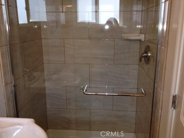 19057 Gledhill St, Northridge, CA 91324 - full bath featuring a stall shower