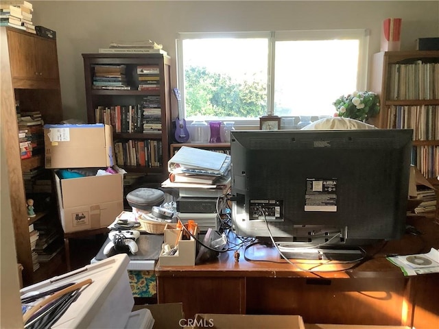 19057 Gledhill St, Northridge, CA 91324 - view of office