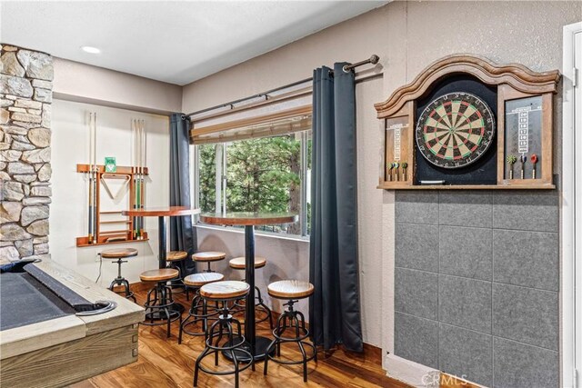 675 Grass Valley Rd, Lake Arrowhead, CA 92352 - interior space with wood finished floors
