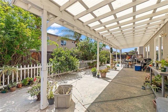 25445 Clovelly Ct, Moreno Valley, CA 92553 - view of patio / terrace with a fenced backyard and a pergola