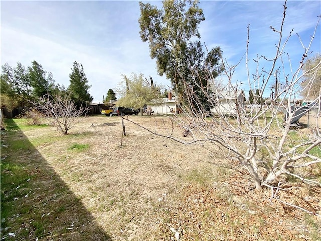 11031 Victor Ave, Hesperia, CA 92345 - view of yard