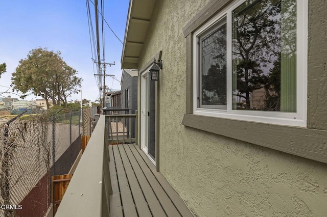 276 Highland Dr, Oxnard, CA 93035 - view of property exterior featuring stucco siding and a balcony
