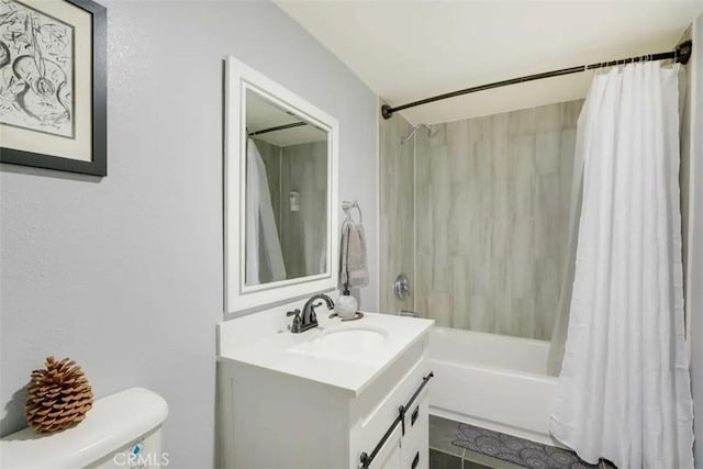 874 Fern Dr, Crestline, CA 92325 - bathroom with shower / tub combo with curtain and vanity