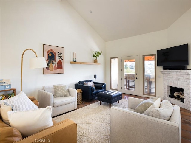 535 E Walnut Ave Unit A, El Segundo, CA 90245 - living area with high vaulted ceiling and a fireplace