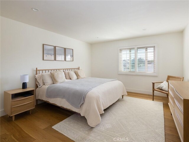 535 E Walnut Ave Unit A, El Segundo, CA 90245 - bedroom featuring wood finished floors and recessed lighting