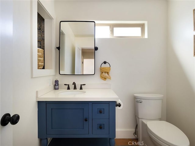 535 E Walnut Ave Unit A, El Segundo, CA 90245 - bathroom with vanity and toilet