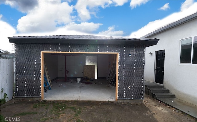 411 W Plum St, Compton, CA 90222 - garage with fence