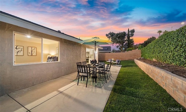 10620 Gemini Dr, Riverside, CA 92503 - view of patio / terrace with fence