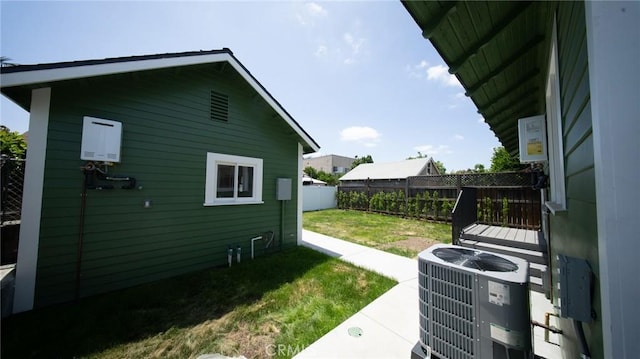 1532 W 22nd St, Los Angeles, CA 90007 - view of side of home with central AC unit