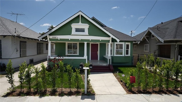 1532 W 22nd St, Los Angeles, CA 90007 - bungalow-style house featuring covered porch