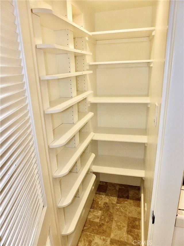 220 Roycroft Ave, Long Beach, CA 90803 - view of pantry