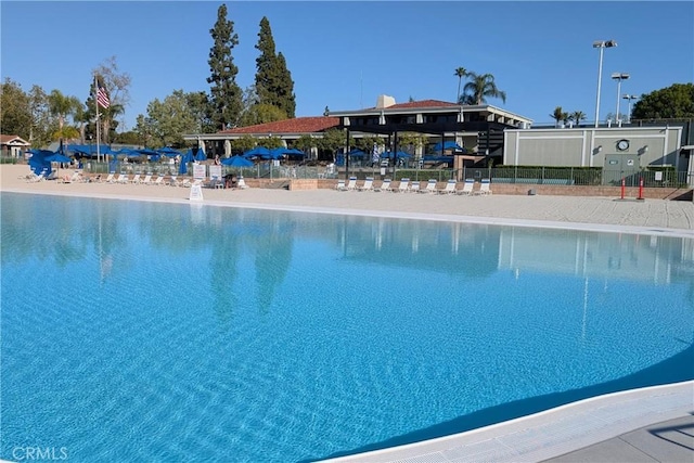22839 Ridge Route Ln, Lake Forest, CA 92630 - pool featuring fence