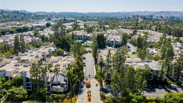 bird's eye view featuring a residential view and a mountain view