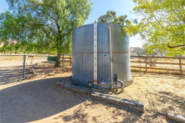5420 Clayvale St, Acton, CA 93510 - view of outdoor structure featuring fence and an outbuilding