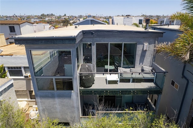 1204 Monterey Blvd, Hermosa Beach, CA 90254 - rear view of house with a residential view