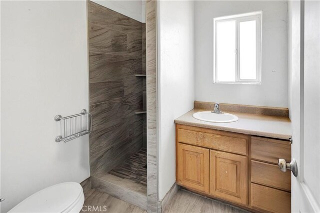 23073 Cielito Dr, Apple Valley, CA 92308 - full bathroom with tiled shower and vanity
