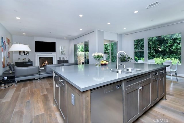 14608 Mccormick St, Sherman Oaks, CA 91411 - kitchen featuring dishwasher, a sink, a center island with sink, light wood finished floors, and recessed lighting
