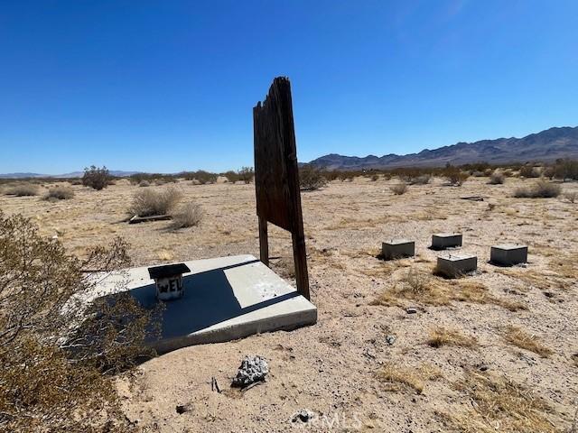 33255 Minneola Rd, Newberry Springs, CA 92365