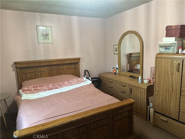4908 W 109th St, Inglewood, CA 90304 - carpeted bedroom with a textured ceiling