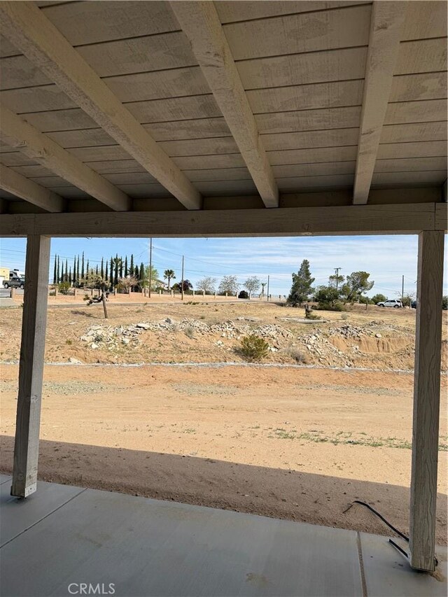 17796 Valencia St, Hesperia, CA 92345 - view of patio