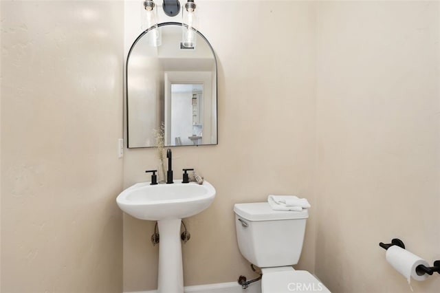 1517 Felspar St, San Diego, CA 92109 - half bathroom featuring toilet