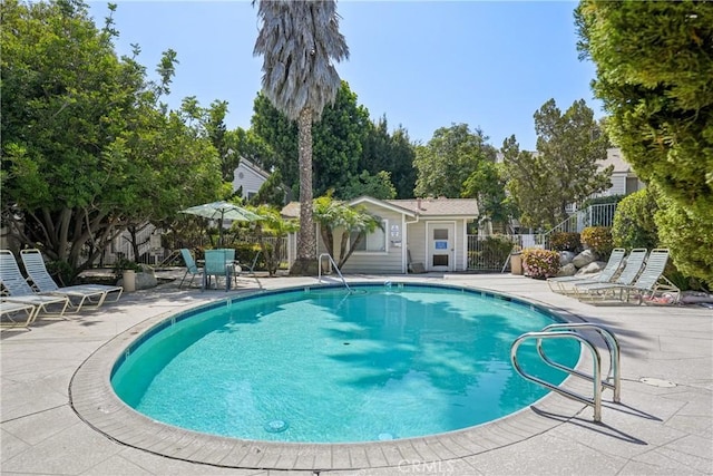 22230 S Vermont Ave Unit 102B, Torrance, CA 90502 - community pool with a patio