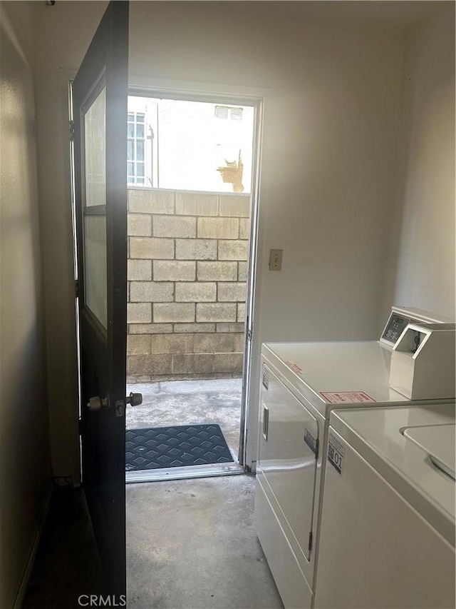 1524 Acacia St Unit 3, Alhambra, CA 91801 - laundry room featuring separate washer and dryer