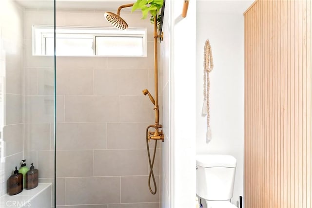 7073 Mission Ave Unit 29, Palms, CA 92277 - full bathroom featuring tiled shower and toilet