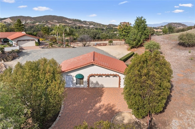 bird's eye view with a mountain view