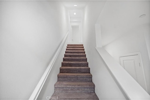 6991 Cottonwood Ln, Buena Park, CA 90621 - view of stairs