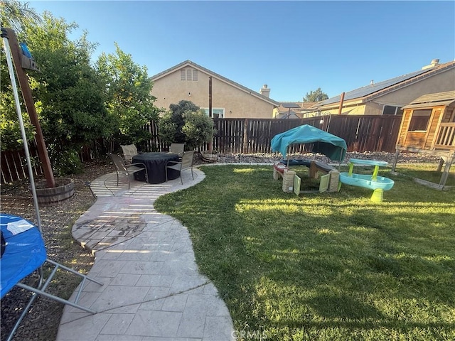 30130 Pine Needle Rd, Menifee, CA 92585 - view of yard featuring a patio