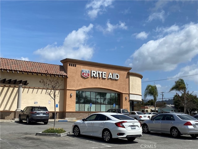 5101 Lindsey Ave, Pico Rivera, CA 90660 - view of commercial location featuring uncovered parking