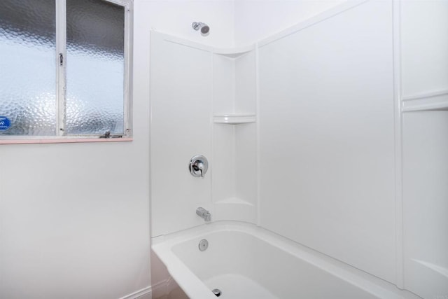 557 Canyon Dr, Solana Beach, CA 92075 - full bath featuring tub / shower combination