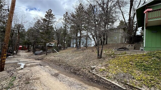 707 Blue Bird Ln, Arrowbear, CA 92382
