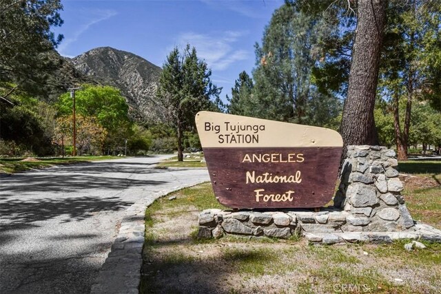 2447 Stonyvale Rd, Tujunga, CA 91042 - community / neighborhood sign featuring a mountain view