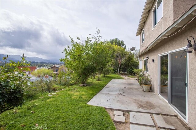 28414 Winterdale Dr, Canyon Country, CA 91387 - view of yard featuring a patio