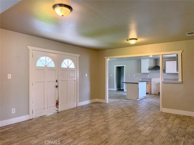 47409 Thunderhill Ln, Squaw Valley, CA 93675 - entryway featuring light wood-type flooring