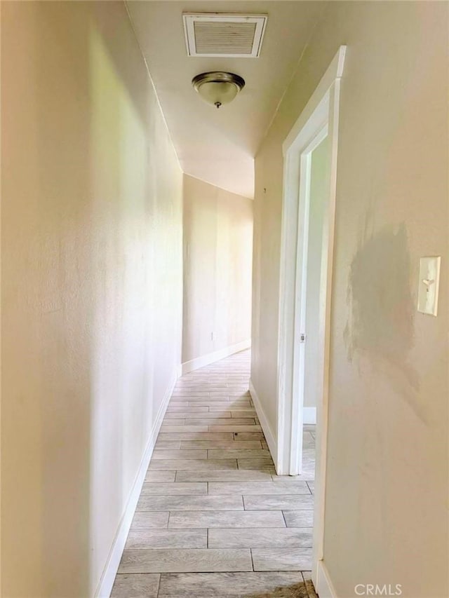 47409 Thunderhill Ln, Squaw Valley, CA 93675 - hallway featuring wood tiled floors and baseboards
