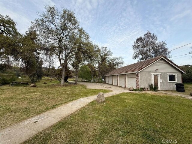 47409 Thunderhill Ln, Squaw Valley, CA 93675 - exterior space featuring a detached garage