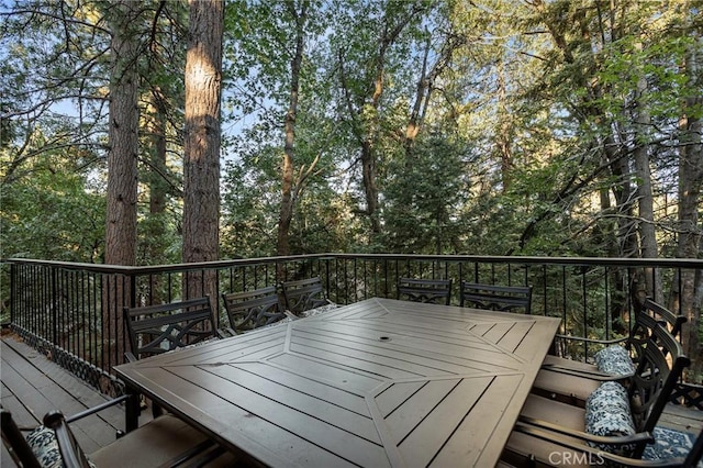 31353 Lightfoot Way, Running Springs, CA 92382 - deck featuring outdoor dining area