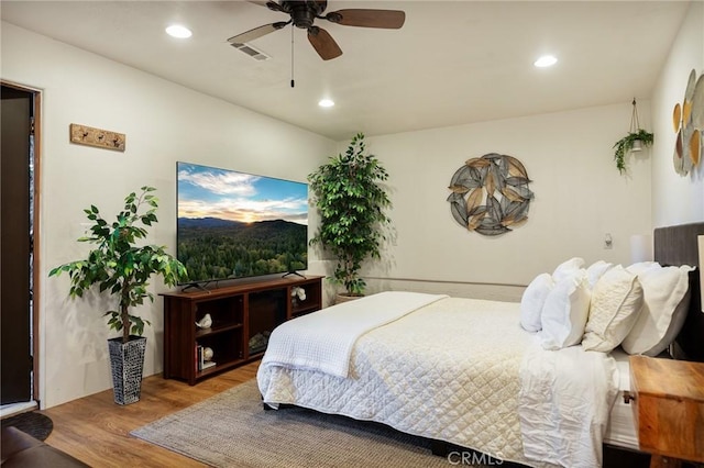 31353 Lightfoot Way, Running Springs, CA 92382 - bedroom featuring wood finished floors, recessed lighting, and ceiling fan