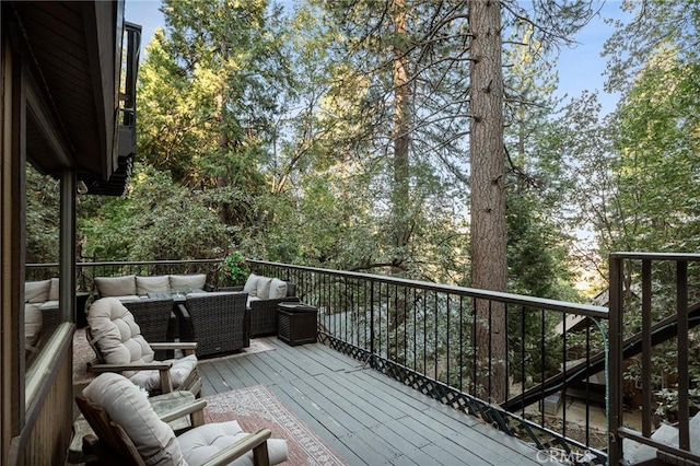 31353 Lightfoot Way, Running Springs, CA 92382 - deck with an outdoor hangout area